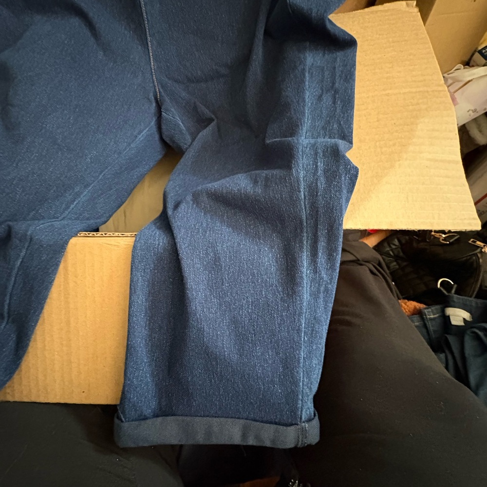 Terra & Sky Dark Blue Denim  capri with straight leg
